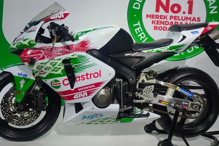 Castrol Indonesia turut meluncurkan livery spesial yang akan digunakan LCR Honda pada MotoGP Indonesia 2024