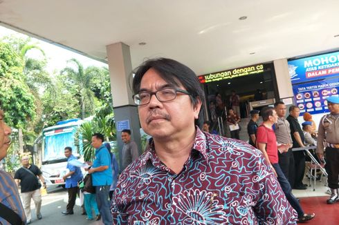 Profil Ade Armando, Dosen UI yang Babak Belur di Demo di Depan Gedung DPR