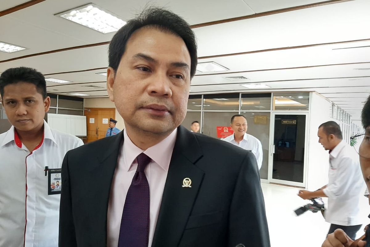 Wakil Ketua DPR Azis Syamsuddin di DPR, Senayan, Jakarta, Senin (3/2/2020).