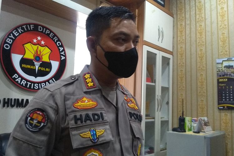 Kabid Humas Polda Sumut, Kombes Pol Hadi Wahyudi pada Senin (28/3/2022) sore mengatakan, dalam Minggu ini Polda Sumut akan kembali memeriksa adik dan istri Terbit Rencana Perangin-angin dan sejumlah orang lainnya termasuk Bupati Nonaktif Langkat itu di Jakarta