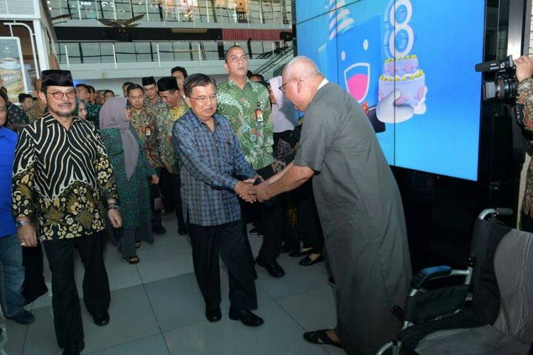 Wakil Presiden Jusuf Kalla melayat almarhum Ichsan Yasin Limpo