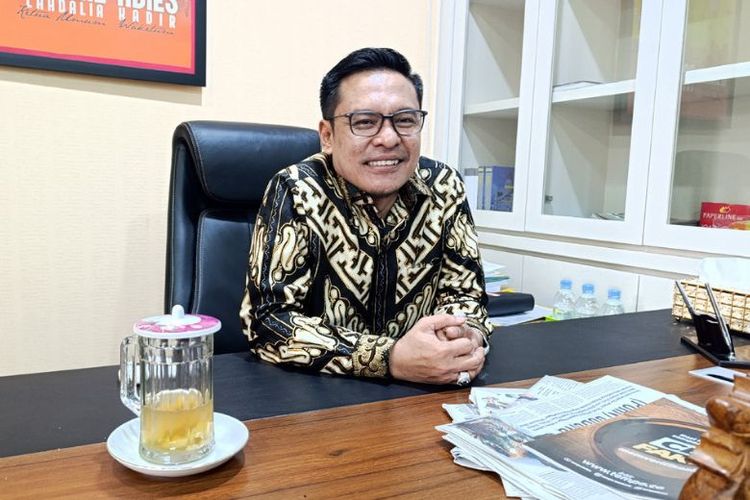 Wakil Ketua DPRD Surabaya Arif Fathoni. 