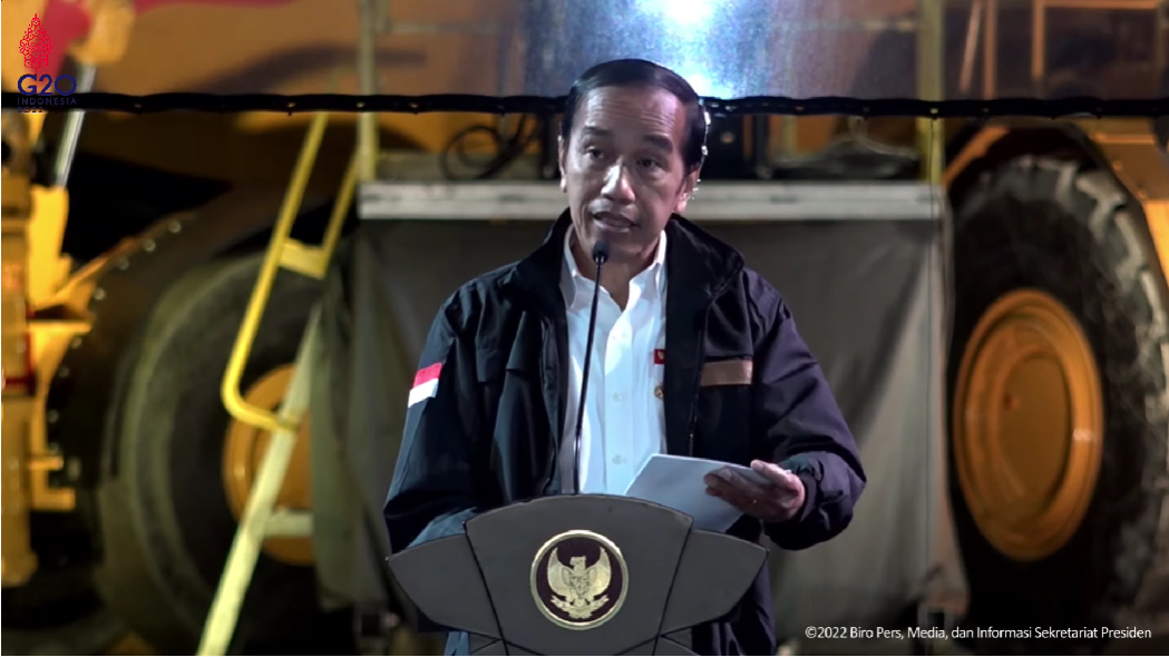 Jokowi Sebut Tambang Bawah Tanah PT Freeport Dijalankan 99 Persen WNI