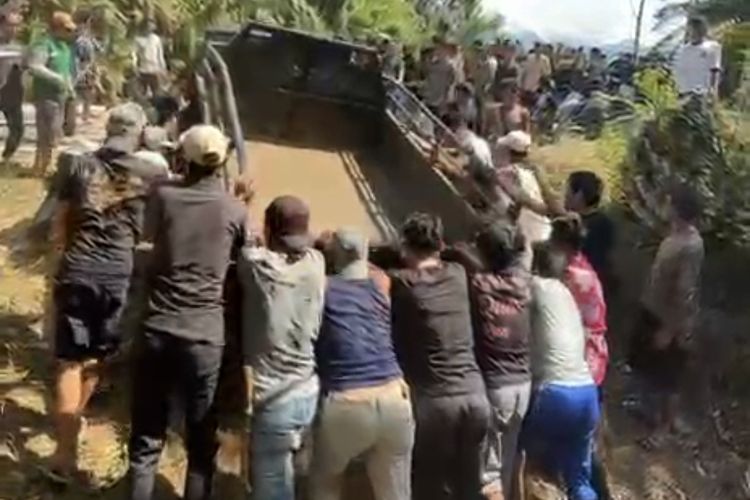 Kronologi Mobil Rombongan Pengantin Terjun ke Jurang di Desa Layang Lekat Bengkulu