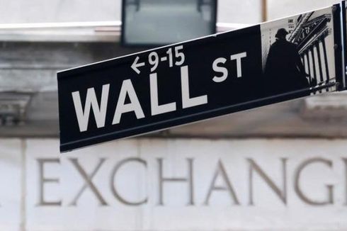 Wall Street Beragam, Dow Jones Turun 240 Poin