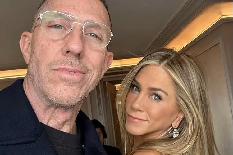 Penata rambut Chris McMilan dan Jennifer Aniston.