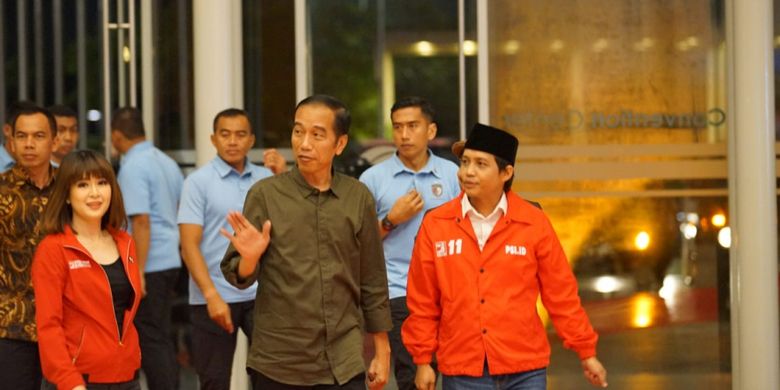 Presiden Joko Widodo menghadiri acara hari ulang tahun (HUT) ke-4 Partai Solidaritas Indonesia (PSI), Minggu (11/11/2018) malam, di Indonesian Convention Exhibition (ICE), BSD City, Tangerang, Banten.