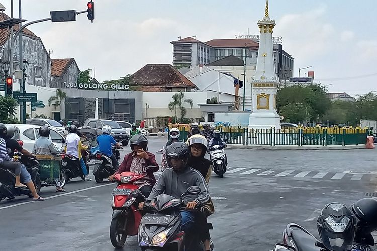 Lokasi luberan cairan yangbdiduga jelantah di Jalan AM Sangaji, Kota Yogyakarta, sudah dibersihkan, dan lalu lintas normal, Rabu (1/11/2023)