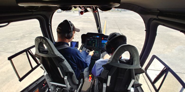 Viewing angle dari dalam kursi penumpang Bell 505 Jet Ranger X.