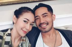 Kebahagiaan Yama Carlos Menikah dengan Carina Ivola Usai Jajaki Setahun Perkenalan