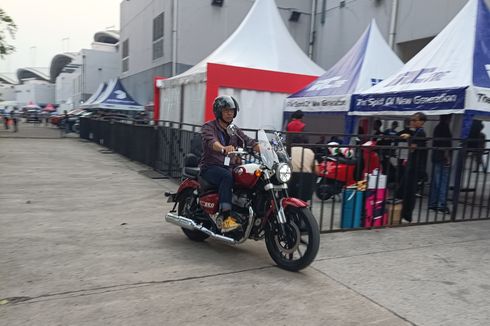 Sensasi Kendarai Royal Enfield Super Meteor 650, Motor Cruiser Nyaman