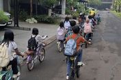 Jumat Pagi di Serpong Lagoon Tangsel, Saat Anak-anak Mengayuh Sepeda Menuju Sekolah