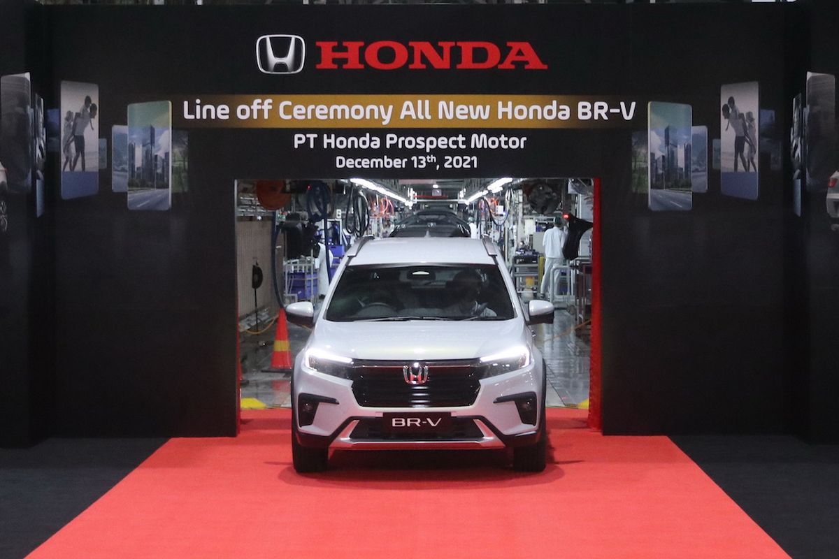 Honda mulai produksi massal BR-V generasi kedua, Senin (13/12/2021).                