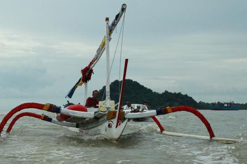 Perahu Terbalik, 2 Nelayan Asal Buleleng Selamat Setelah Terombang-ambing di Laut