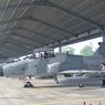 Pesawat Tempur Hawk TNI AU Pecah Ban dan Tergelincir Saat Lepas Landas di Pekanbaru