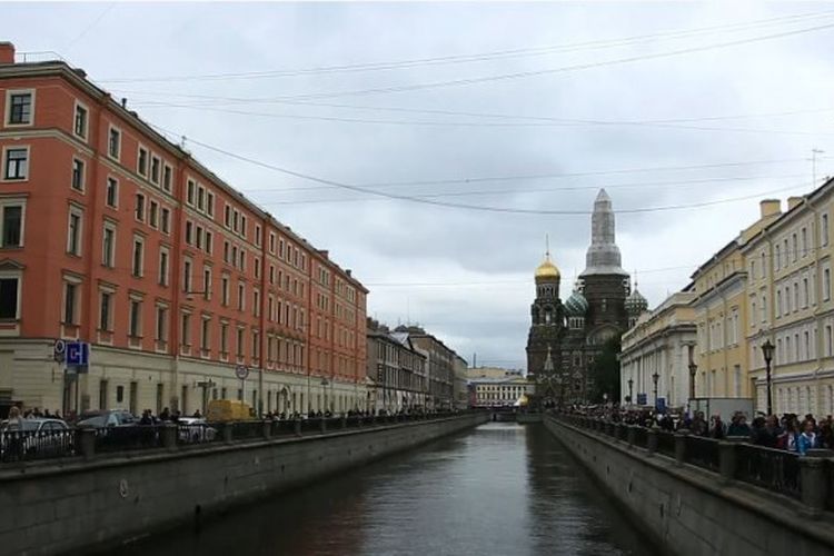 Suasana di salah satu sudut street market di Saint Petersburg, Rusia.