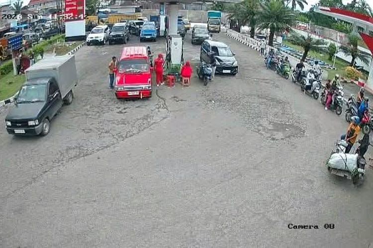 Solar Subsidi Rp 6.800 Sulit Dicari di SPBU, Muncul di Kios Rp 15.000