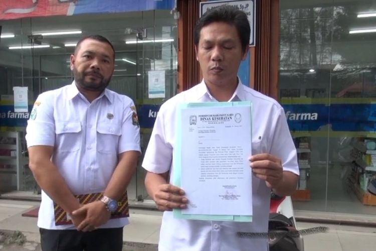 Dinkes Karo sebar surat resmi larangan penjualan obat sirup di seluruh wilayah Kabupaten Karo. Semua Apotek dan tenaga kesehatan dilarang menjual dan meresepkan obat sirup.
