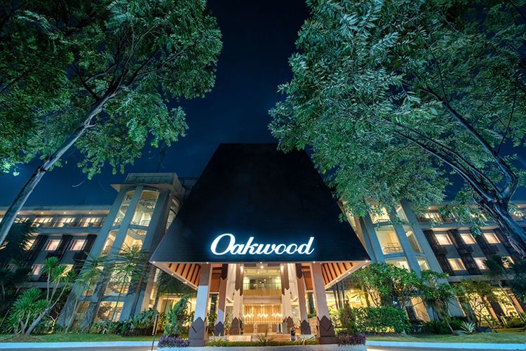 Halaman utama Oakwood Hotel and Apartments Taman Mini Jakarta.
