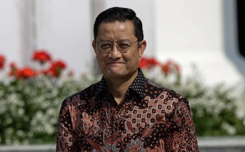 Indonesian Minister Named as Suspect in Covid-19 Social Aid Graft