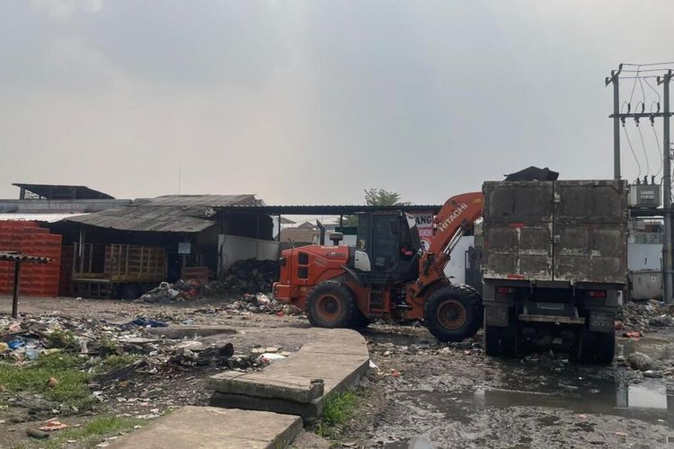 Disperdagin Ungkap Penyebab Sampah Pasar Baleendah Menumpuk: Didominasi Buangan Warga
