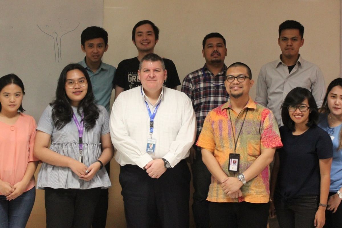 Bina Nusantara (Binus) Graduate Program mendapatkan kesempatan menghadirkan dosen tamu Shawn Hutchinson dari ACG Education membawakan topik mengenai ?Marketing Communications Schools - The Challenges?.