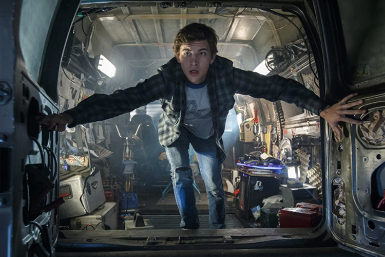 Tye Sheridan dalam salah satu adegan film Ready Player One (2018).