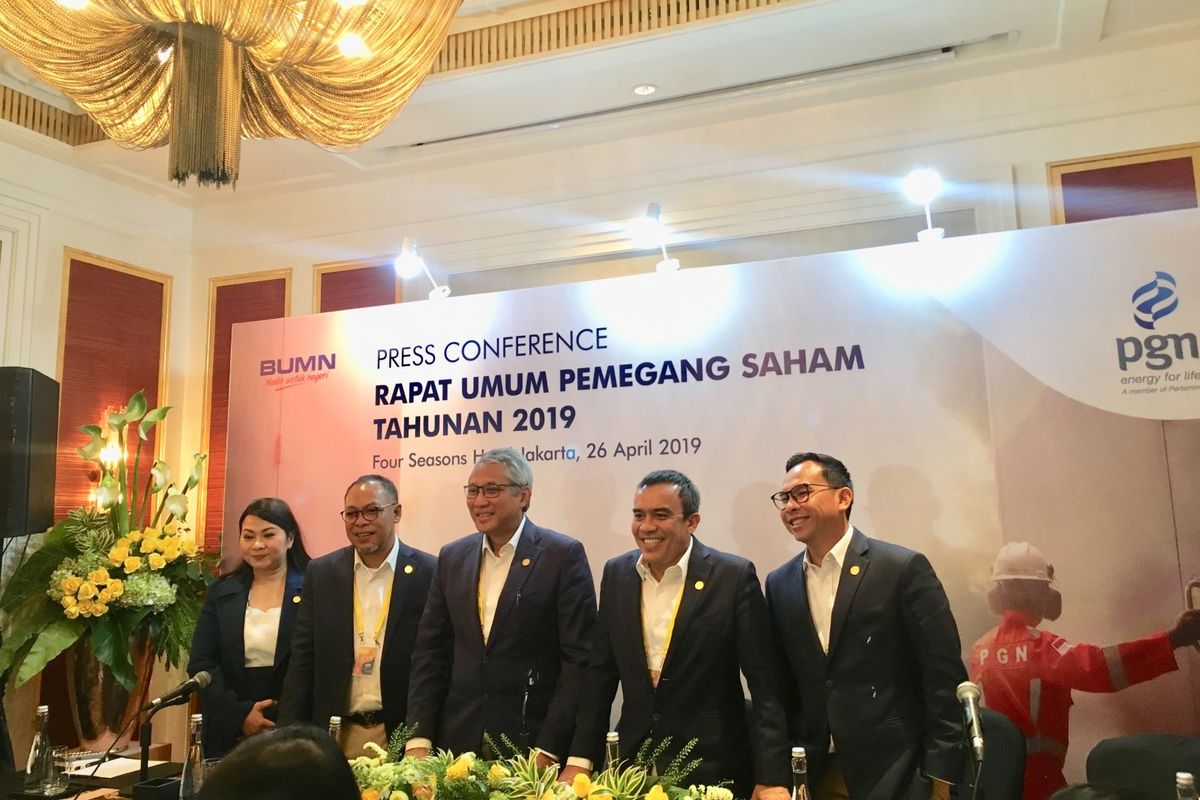 Konferensi Pers terkait hasil Rapat Umum Pemegang Saham PT Perusahaan Gas Negara (PGN) di Hotel Four Season, Jakarta, Jumat (26/4/2019)