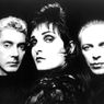 Lirik dan Chord Lagu Kiss Them For Me - Siouxsie and the Banshees