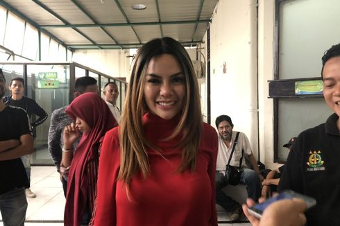 Beri Ojol Rp 1 Juta Saat Order Makanan, Nikita Mirzani: Memang Kenapa?