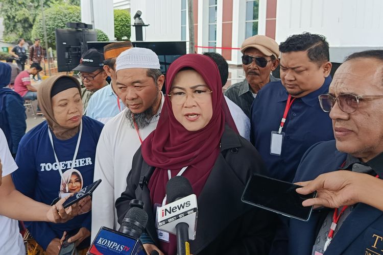 Kubu Dokter Tifa Kembali Tantang Jokowi Hadir di Sidang, “Kami Tak Sabar Lihat Ijazah Asli”