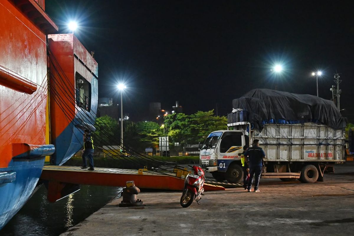 Truk Kelebihan Dimensi Bisa Didenda hingga Rp 24 Juta Bahkan Pidana ...