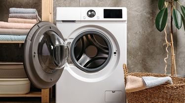 Alasan Pakai Mesin Cuci Sebaiknya Pakai Deterjen Khusus