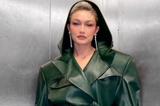 Gigi Hadid Ganti Outfit 6 Kali dalam Sehari, Ini Detailnya