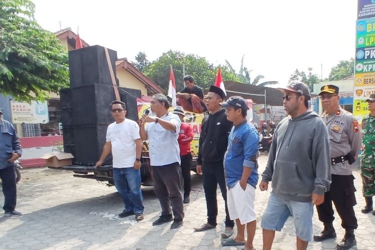 Ratusan Warga Demo Balai Desa Karangsembung Brebes, Tuntut Transparansi Anggaran dan Penertiban Sabung Ayam