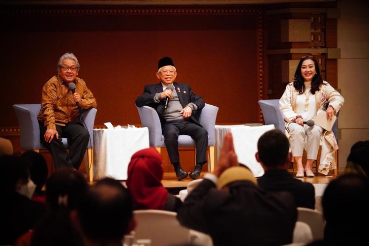 Wakil Presiden Ma'ruf Amin dalam acara dialog dengan diaspora Indonesia di Osaka, Jepang, Senin (6/3/2023).