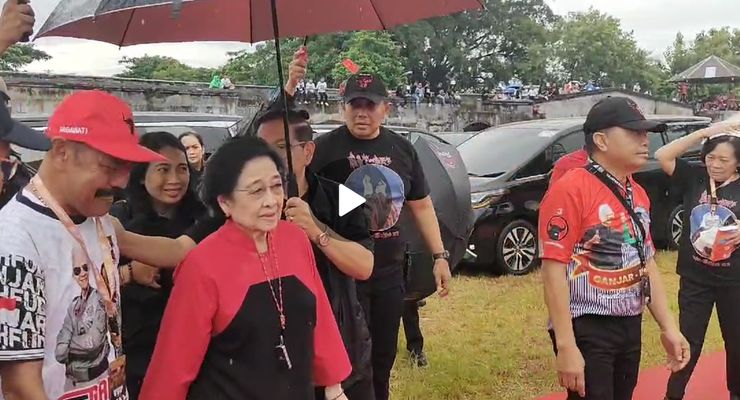 Orasi Saat Hajatan Rakyat, Megawati Janji Adakan Pesta Besar di Solo jika Ganjar-Mahfud Menang