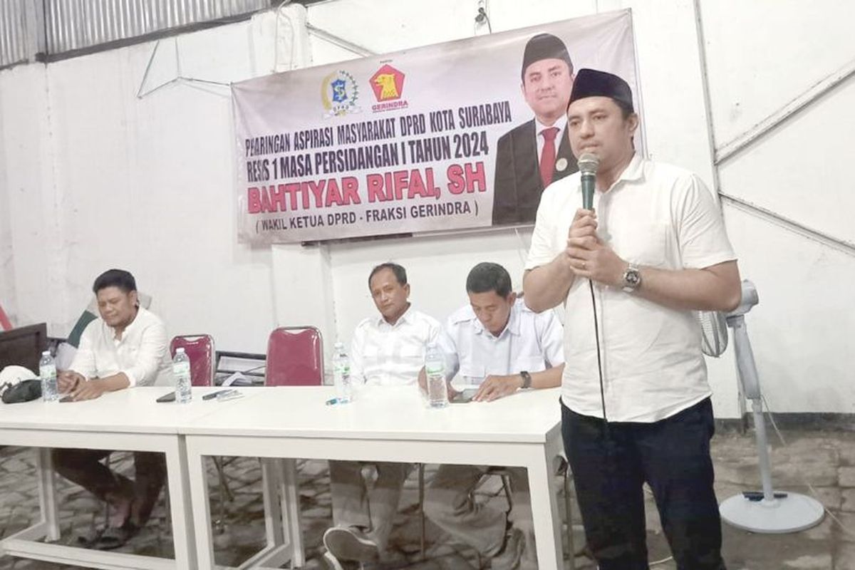 Wakil Ketua Dewan Perwakilan Rakyat Daerah (DPRD) Surabaya Bahtiyar Rifai menggelar reses untuk menyerap aspirasi di Daerah Pemilihan (Dapil) IV yang meliputi Kecamatan Wonokromo, Gayungan, Jambangan, Sawahan, dan Sukomanunggal pada Minggu (3/11/2024). 