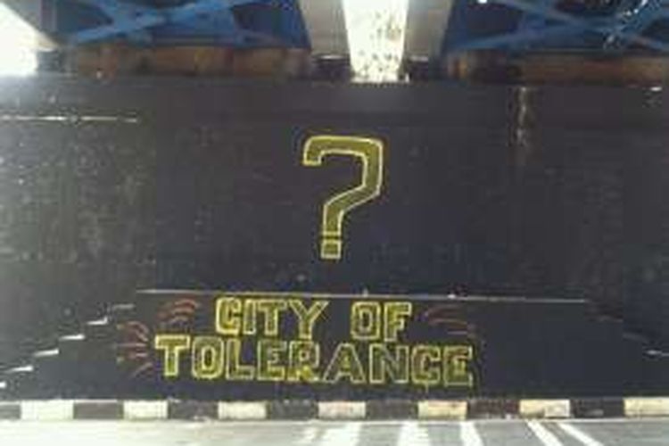 Mural City Of Tolerance ? Di tembok bawah jembatan Kewek Kota Yogyakarta