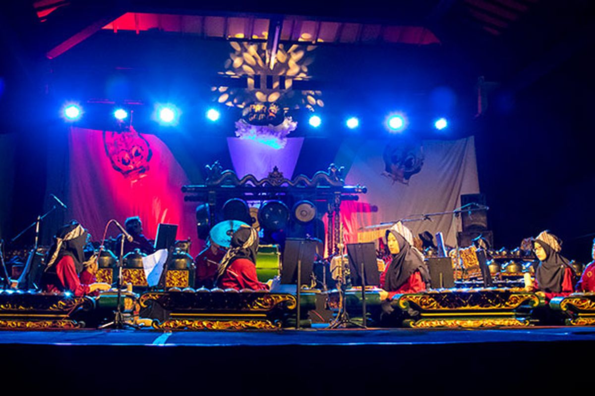 Parade Gamelan dalam rangka peringatan tahun baru yang diadakan di Pendapa Gasebu, Dusun Tegalcorocanan, Desa Solodiran, Kecamatan Manisrenggo, Kabupaten Klaten, Jawa Tengah.