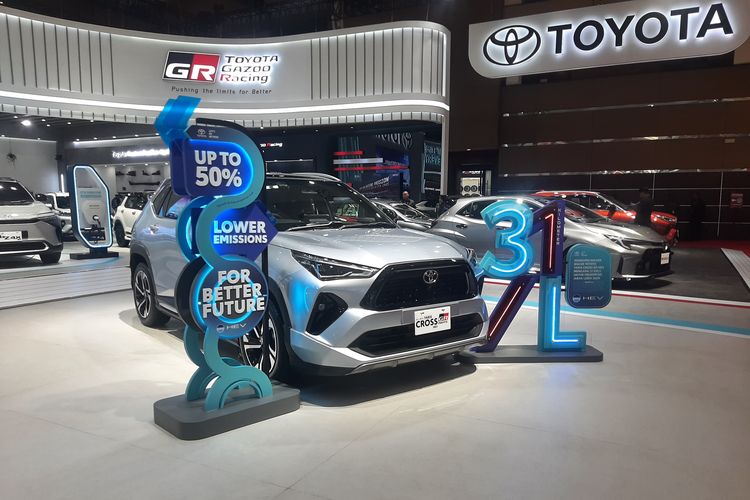 Toyota Yaris Cross Hybrid di IIMS 2024