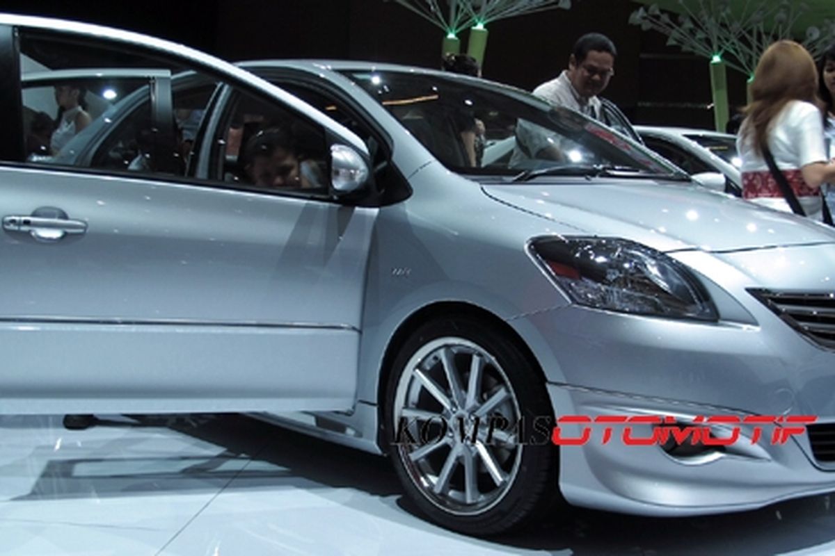 Toyota Vios jadi salah satu sedan terlaris di Indonesia yang diimpor utuh (CBU) dari Thailand.