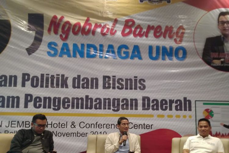 Sandiaga Uno saat menjadi pemateri tentang peran politik dan bisnis bagi pengembangan daerah di Jember