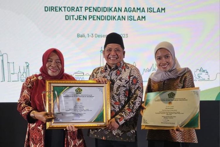 Pemerintah Kota (Pemkot) Cilegon meraih penghargaan tingkat nasional dari Direktorat Jenderal (Dirjen) Pendidikan Islam Kementerian Agama (Kemenag) Republik Indonesia. 