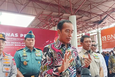 Jokowi Singgung Bantuan Bencana Sering Ditumpuk, tapi Tak Dibagi ke Masyarakat 