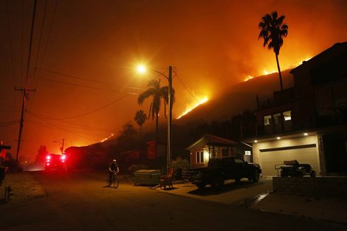 Kebakaran di California Meluas hingga Seukuran Kota New York