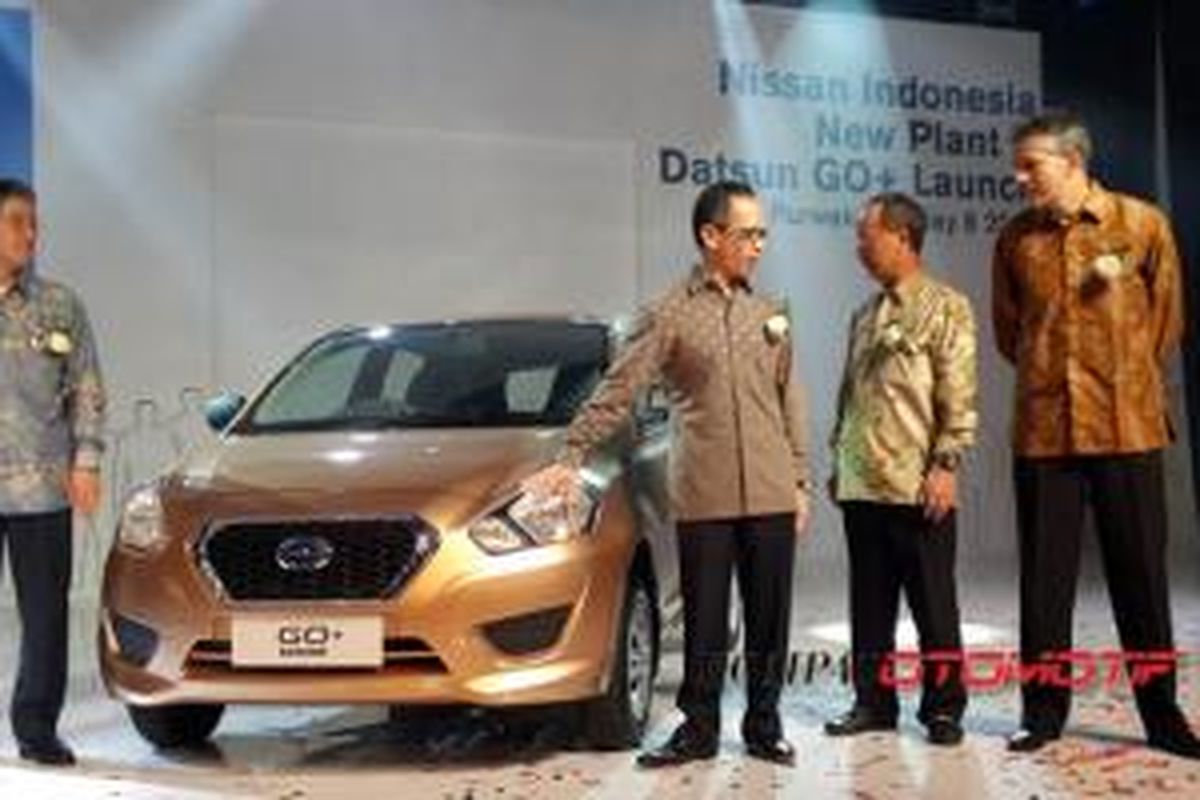 Datsun Go  Panca resmi meluncur, harga Rp 85 - 103 juta.