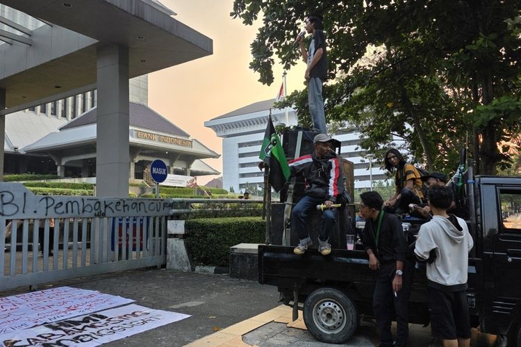 Gelombang Demo dari Semarang hingga Pontianak, Mahasiswa Soroti Rupiah Rp 18.000 dan Kenaikan BBM