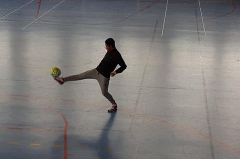 Hubungan Teknik Mengontrol Bola dengan Skill Juggling