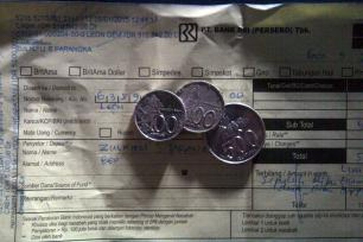 Bukti setoran Zulkifli Parangka ke BRI Unit Beo, Talaud, Sulawesi Utara yang menolak pecahan uang logam.
